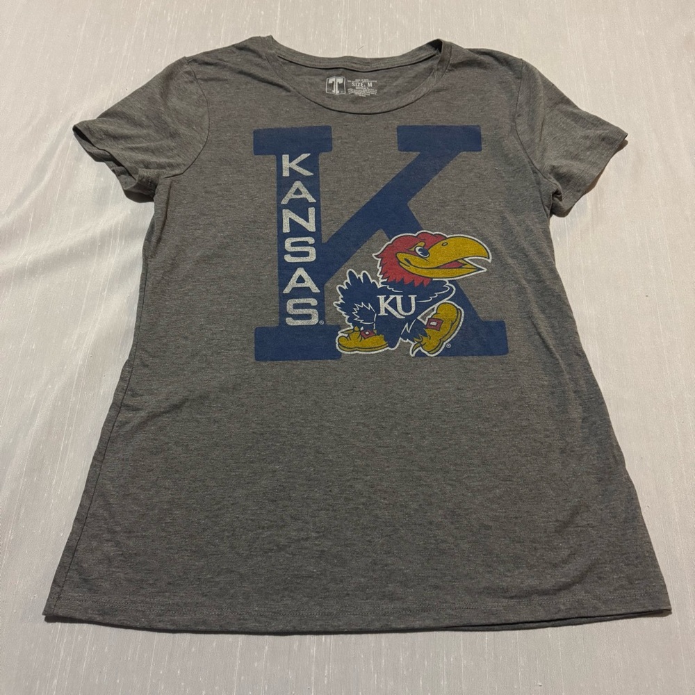 Kansas Jayhawks KU T-Shirt Women's Medium Gray Graphic‎ Tee College Sports